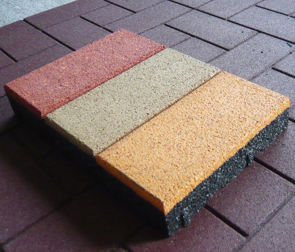 Резиновая плитка – качественный материал, изготавливаемый путем переработки старых шин