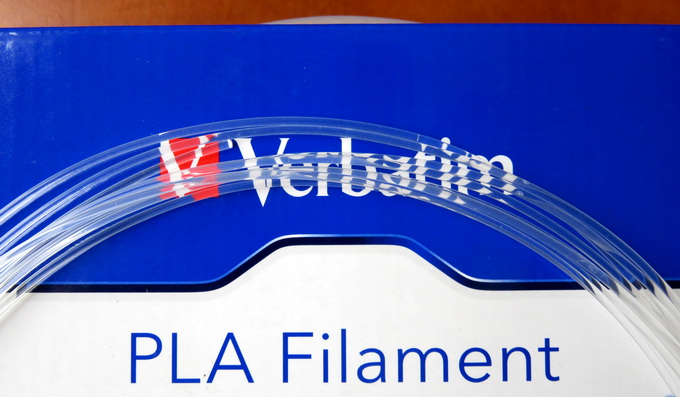 Полупрозрачная PLA-нить позволяет печатать изделия, напоминающие по внешнему виду стекло 